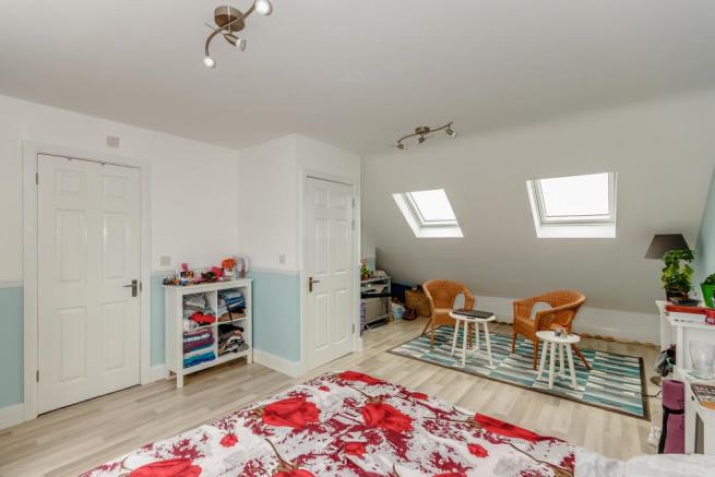 Tiverton Road, Hounslow, Middlesex, TW3, 4 bedroom, House SemiDetached