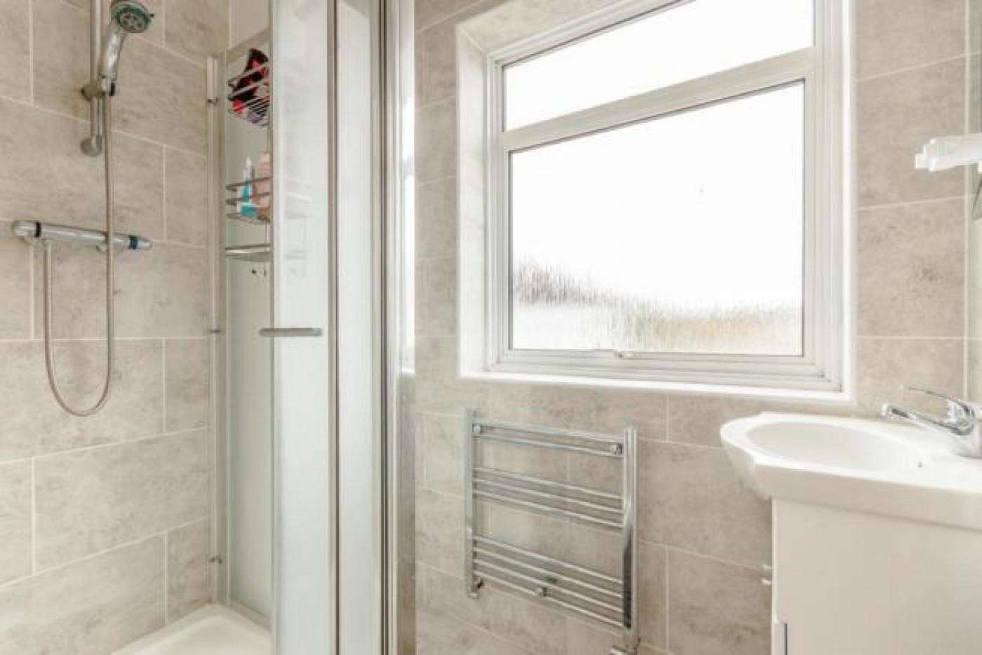 Tiverton Road, Hounslow, Middlesex, TW3, 4 bedroom, House SemiDetached