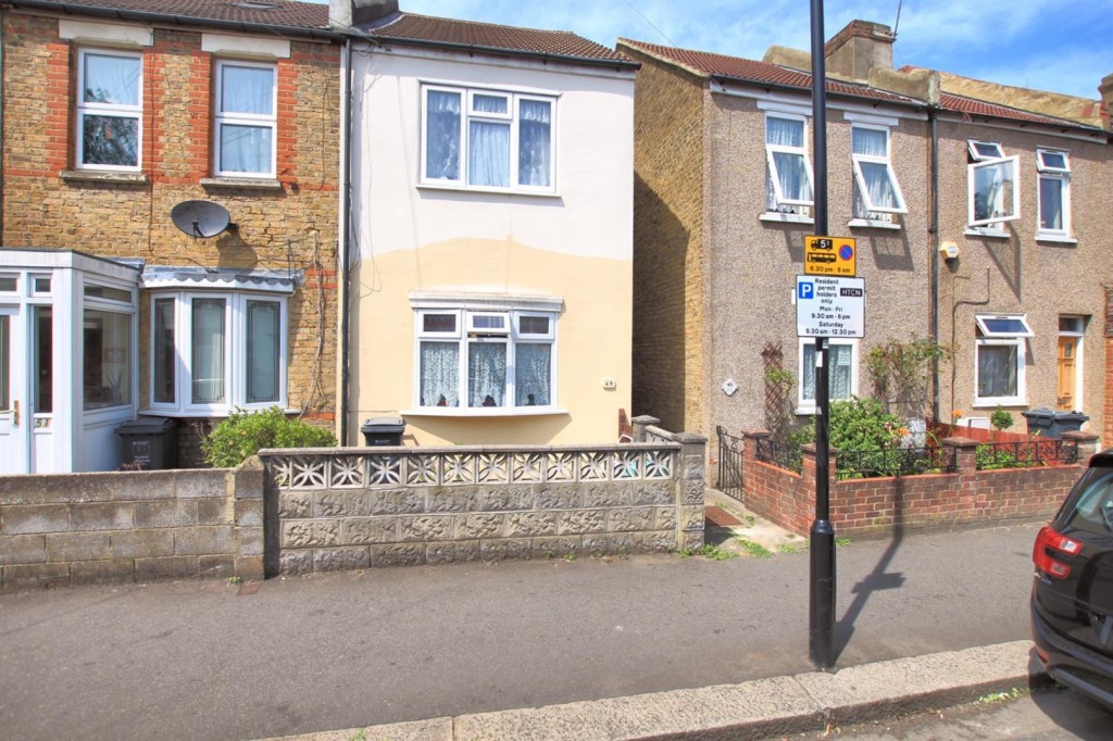 Myrtle Road, Hounslow, TW3, 2 bedroom, House End Terrace
