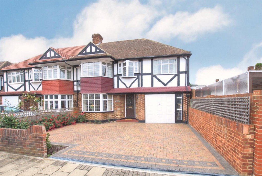 St. Pauls Close, Hounslow, TW3, 4 bedroom, House SemiDetached