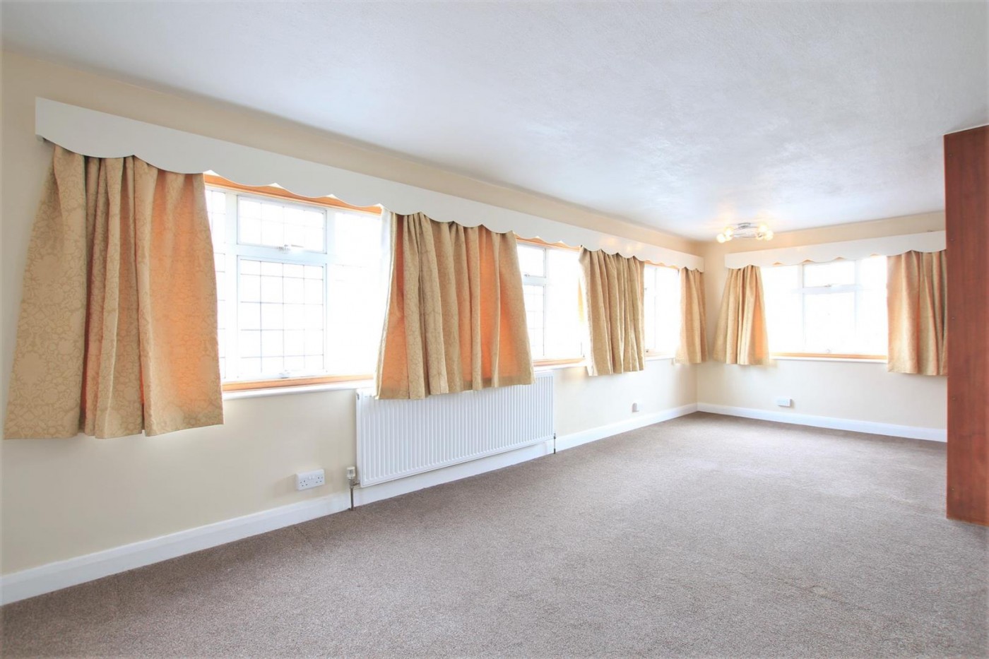 St. Pauls Close, Hounslow, TW3, 4 bedroom, House SemiDetached