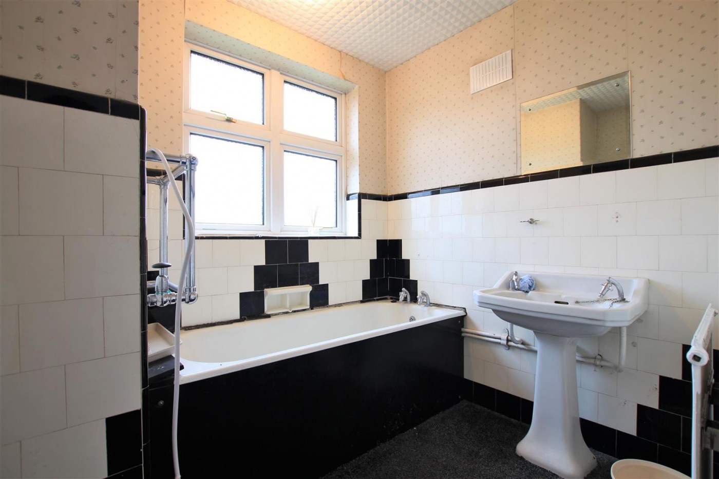 Burns Way, Heston, TW5, 3 bedroom, House SemiDetached