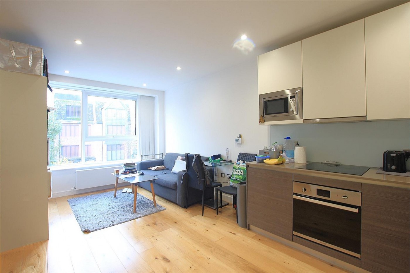 Central House, Lampton Road, Hounslow, TW3, Apartment
