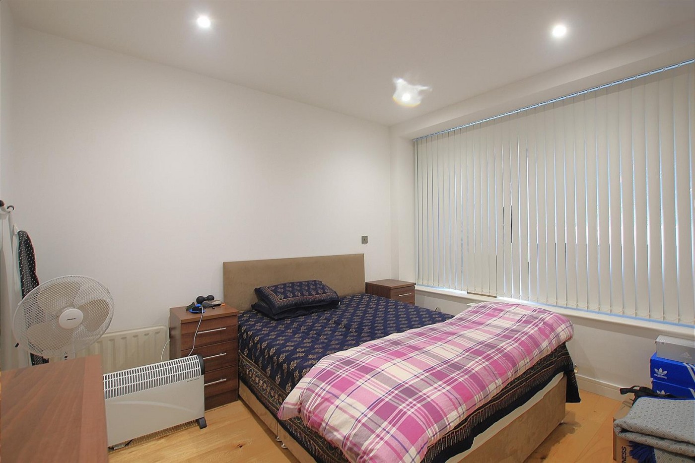 Central House, Lampton Road, Hounslow, TW3, Apartment