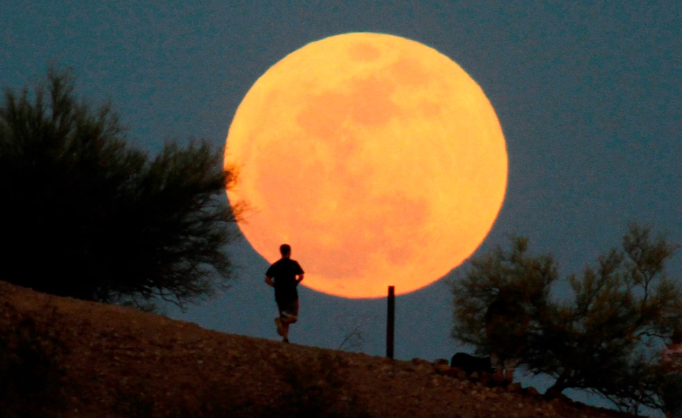 Que horas vai acontecer a super lua? Veja o horário DCI