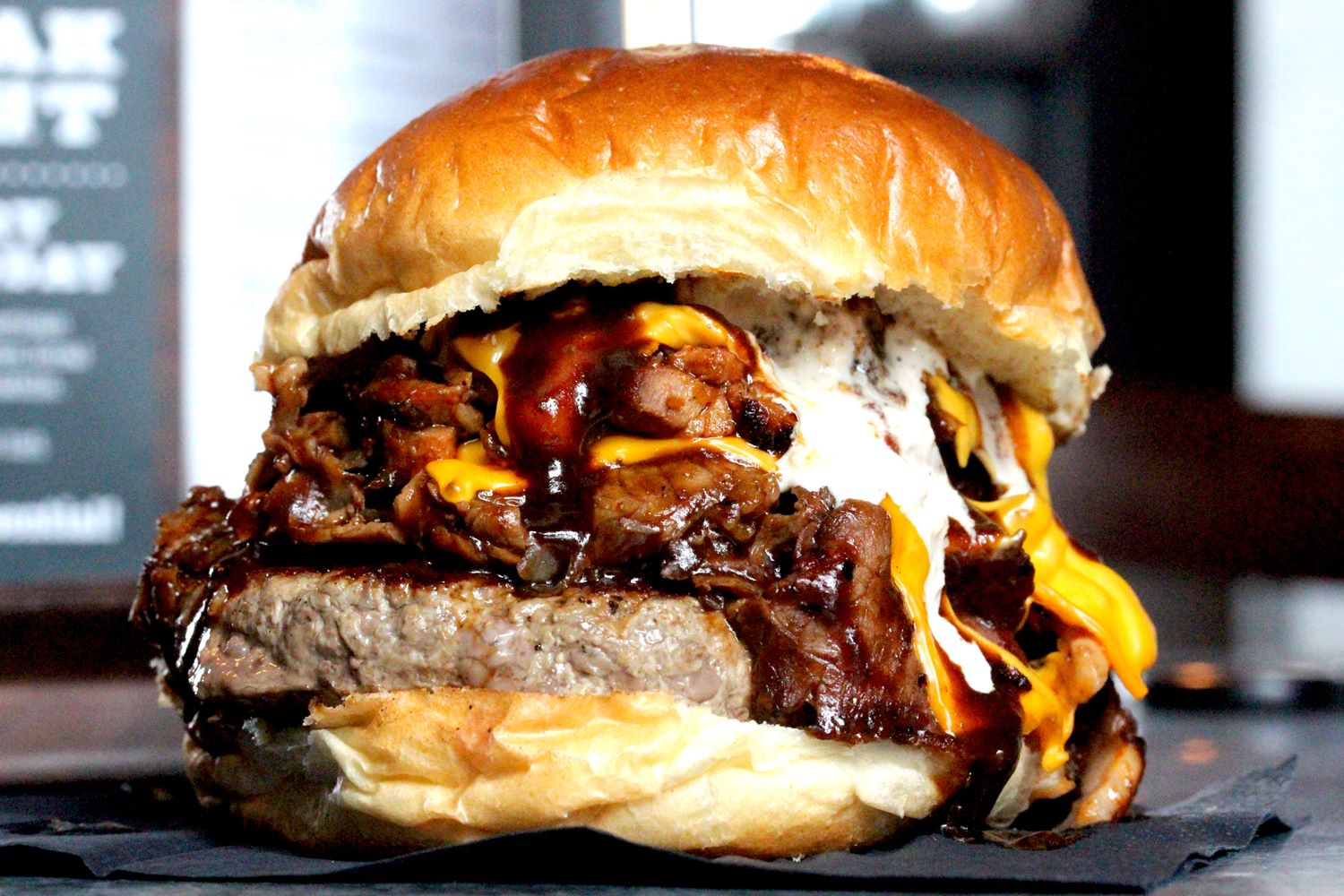 10 off ALL food Monday to Thursday (Lunch time) a deal