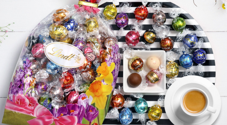 QVC Heute gratis Versand (statt 5,95€) z.B. Lindor Mischbeutel 1.344g für 29,98€