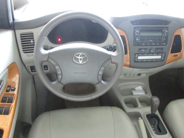 Ftmsig Toyota Innova 2011 V
