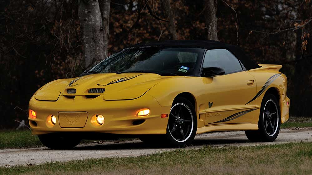Pontiac Firebird 50 Years Dean’s Garage