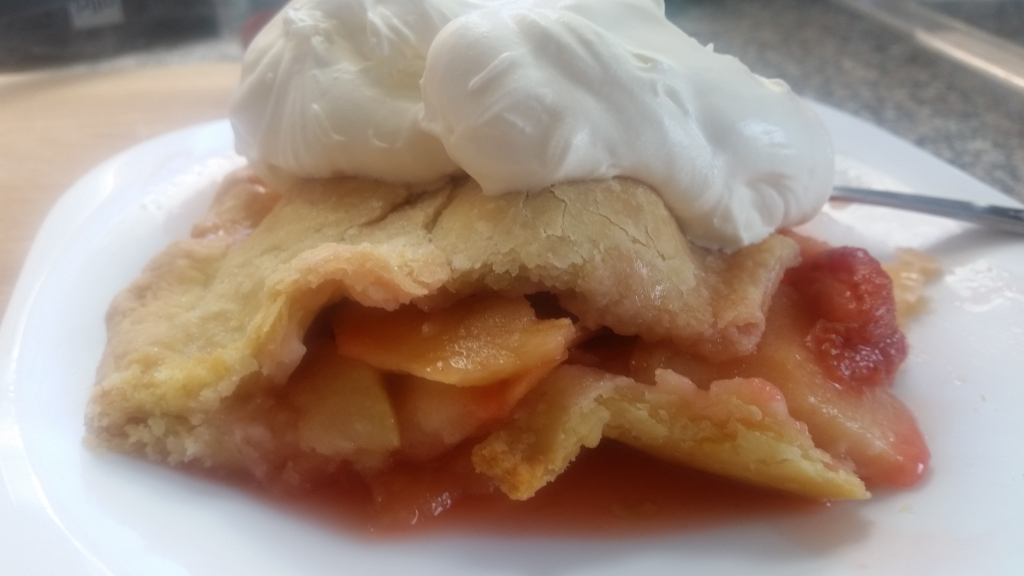 Homemade apple & strawberry pie deanysdesigns.co.uk