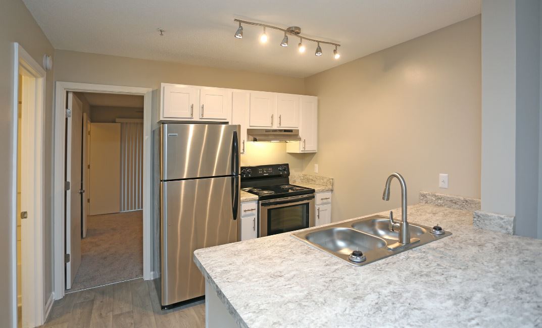 HAWK RIDGE APARTMENTS 168 UNITS IN WINSTONSALEM, NC Deaton