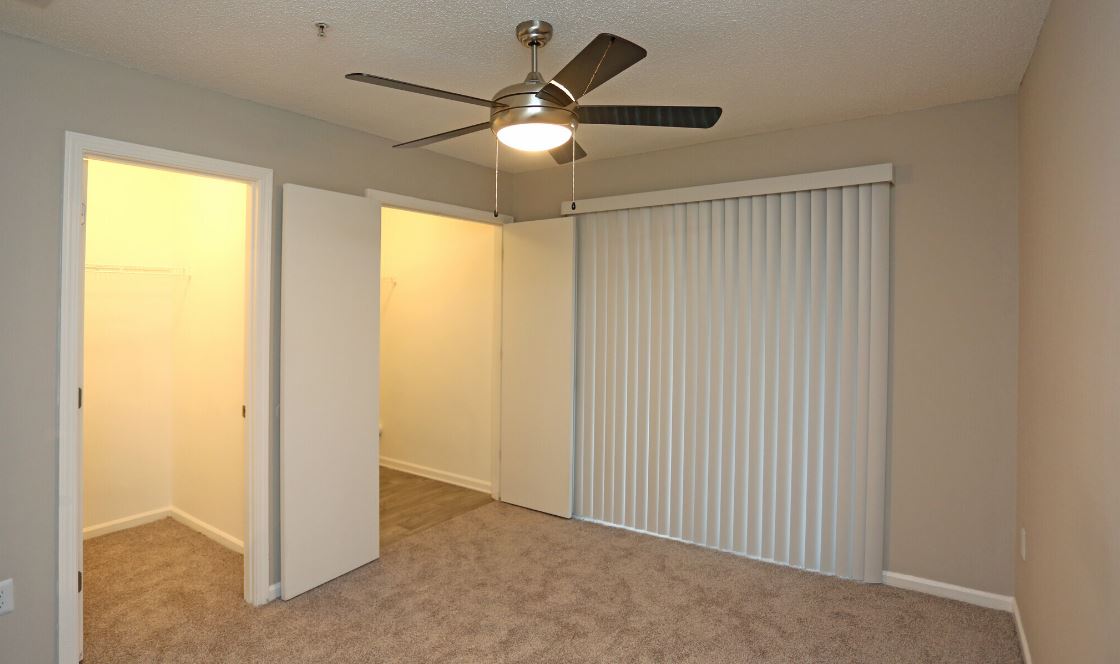 HAWK RIDGE APARTMENTS 168 UNITS IN WINSTONSALEM, NC Deaton Investment Real Estate