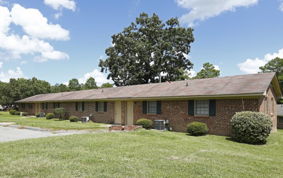 NORTHPOINT & LAKE CHARLES 224 UNITS IN SPRING LAKE, NC Deaton