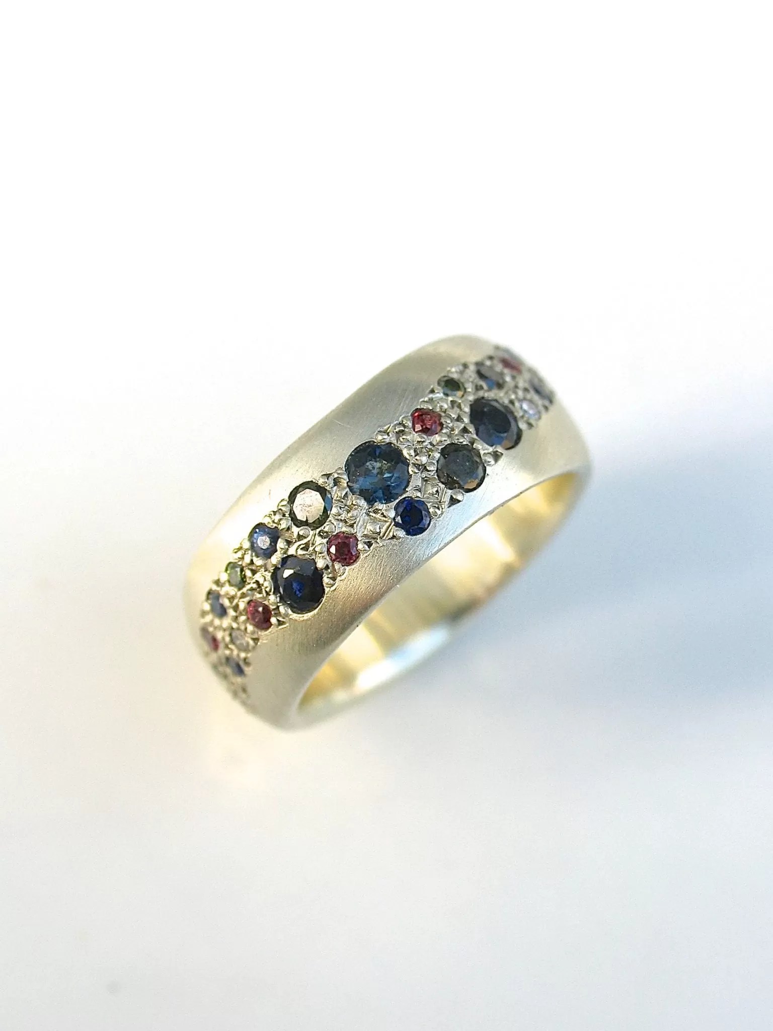 McKenzie Debra Fallowfield makes custom jewellery to fall in love