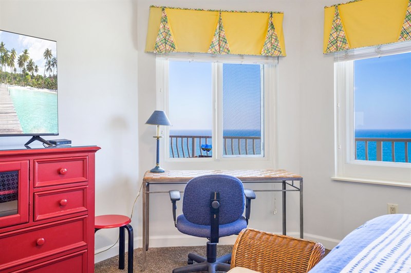 Coral Reef 1305, Relaxing 2BR AMAZING Gulf Views in PCB Deb's Beach