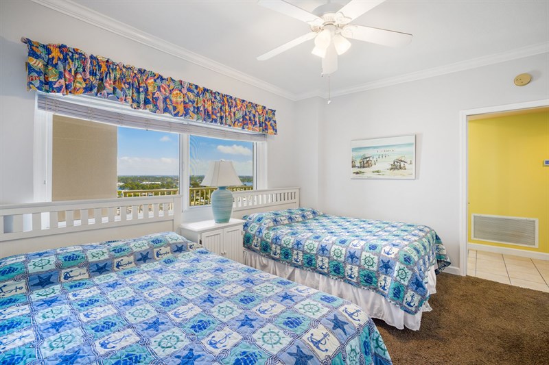 Coral Reef 1305, Relaxing 2BR AMAZING Gulf Views in PCB Deb's Beach