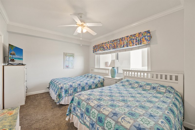 Coral Reef 1305, Relaxing 2BR AMAZING Gulf Views in PCB Deb's Beach