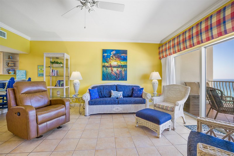 Coral Reef 1305, Relaxing 2BR AMAZING Gulf Views in PCB Deb's Beach