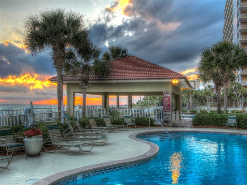 Coral Reef 1305, Relaxing 2BR AMAZING Gulf Views in PCB Deb's Beach