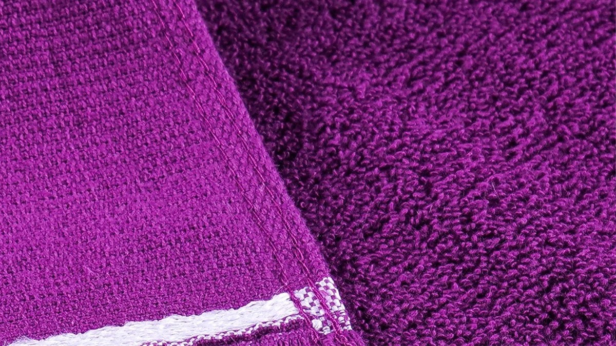 Why beach towels have 2 sides and how to use them [2024 ]