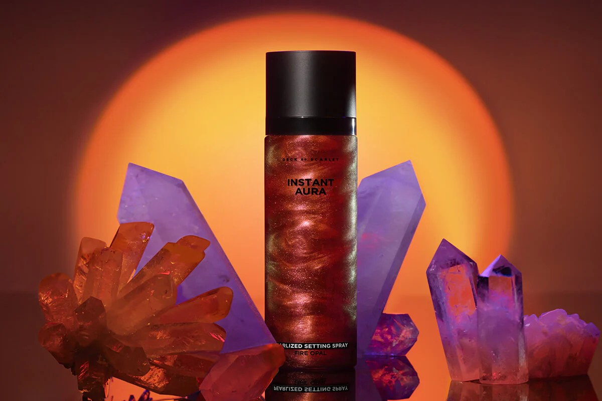 Gift Guide Deck of Scarlet