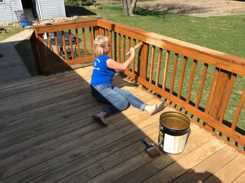 How To Stain A Deck Fast! Best Deck Stain Reviews Ratings
