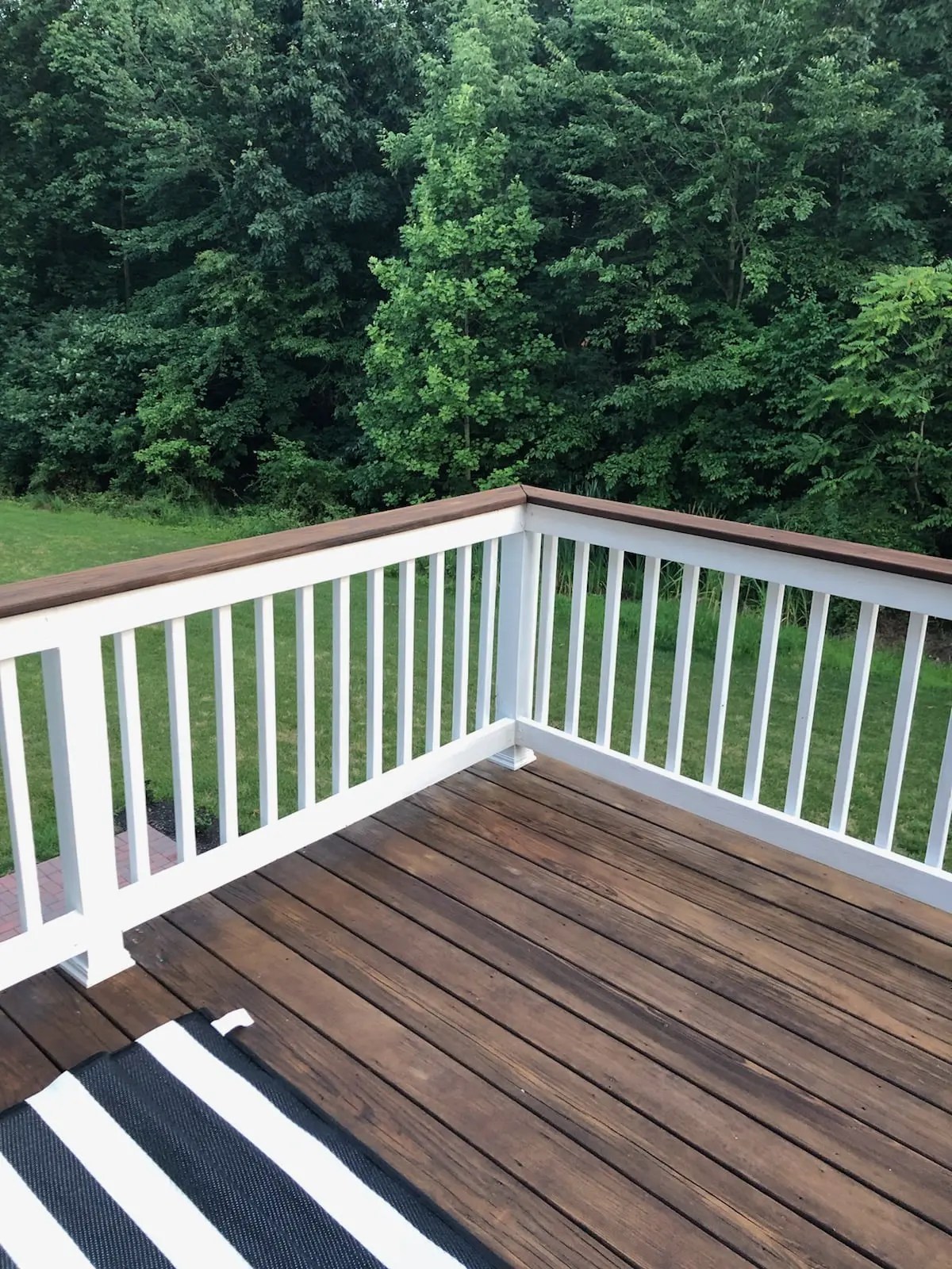Advantages to Having a TwoToned Deck in 2023 Best Deck Stain Reviews