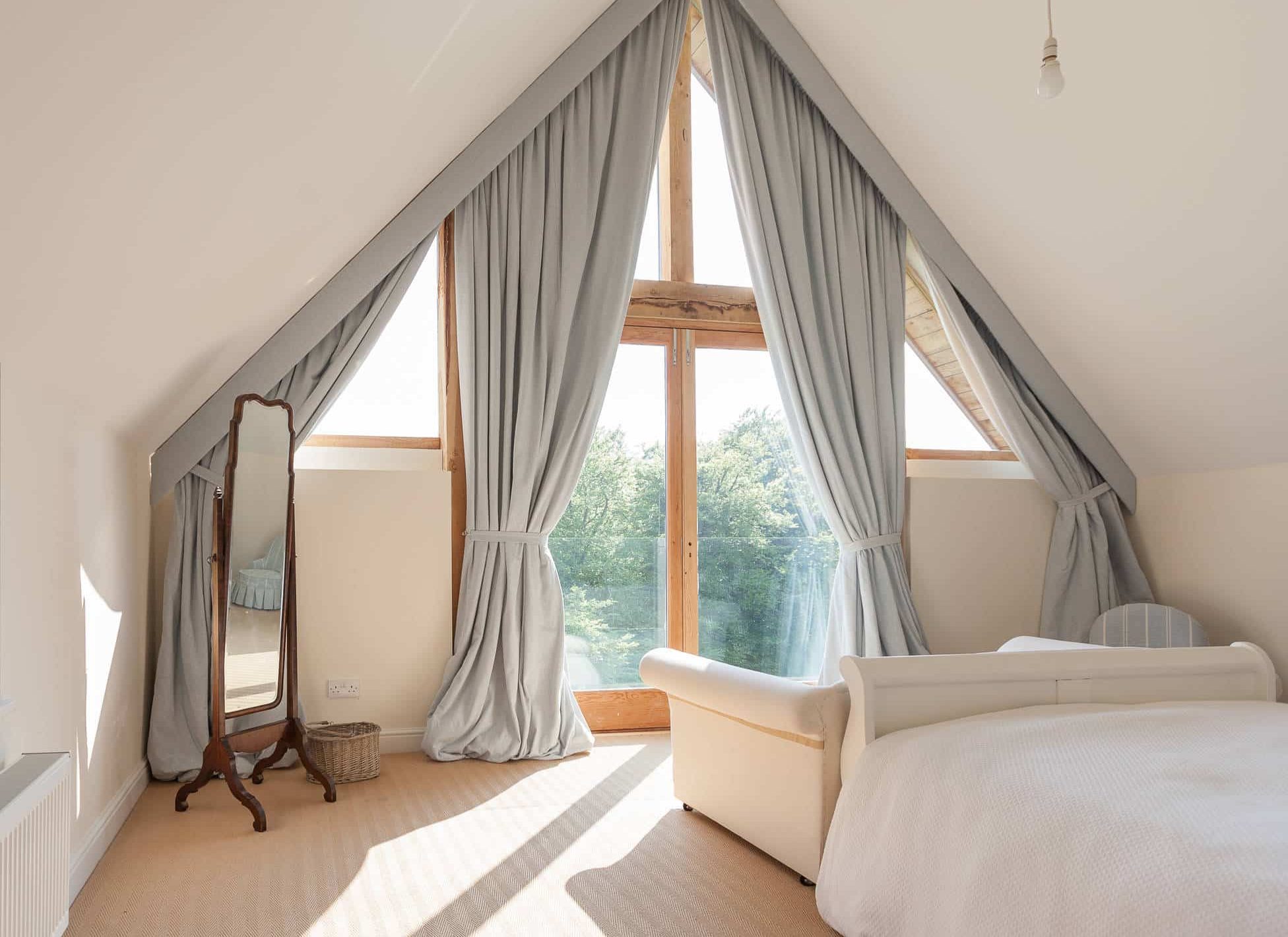 How Much Should Curtains Puddle? Decor Snob