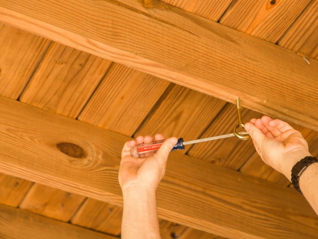 What Do You Need to Hang Your Porch Swing Properly? Deely House
