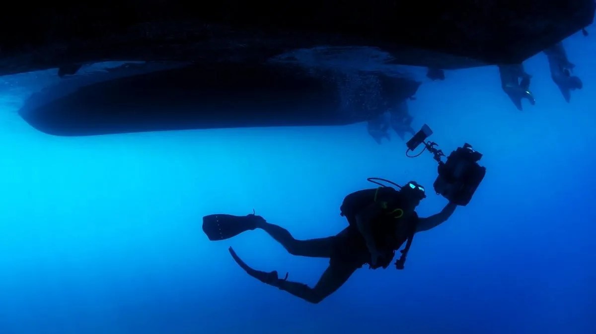 7 Reasons Why You MUST Add Scuba Diving to Your Bucket List Deep Blue
