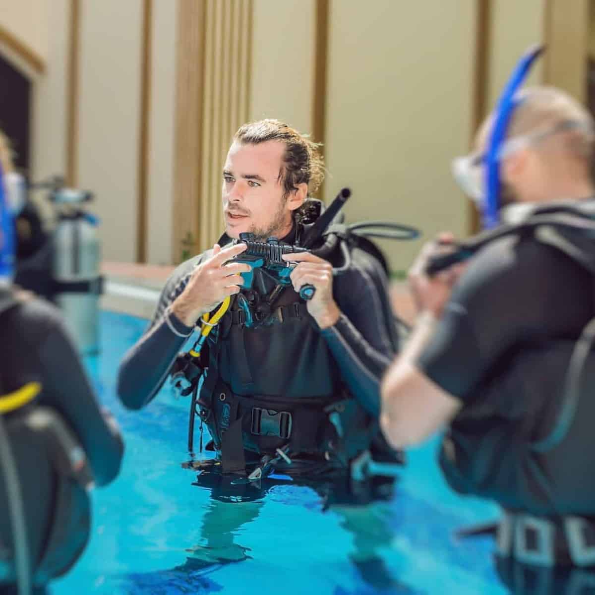 Turning Your Passion Into A Career Scuba Diving Jobs And Opportunities