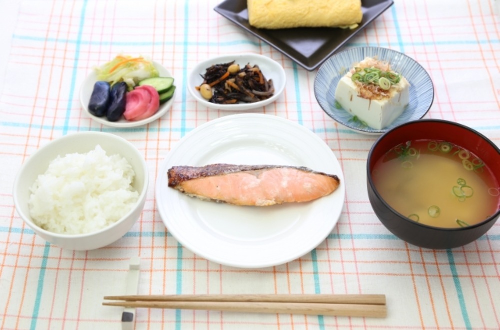 朝食を抜くと太るって本当？健康的な食生活で美ボディにアプローチ！ deepure