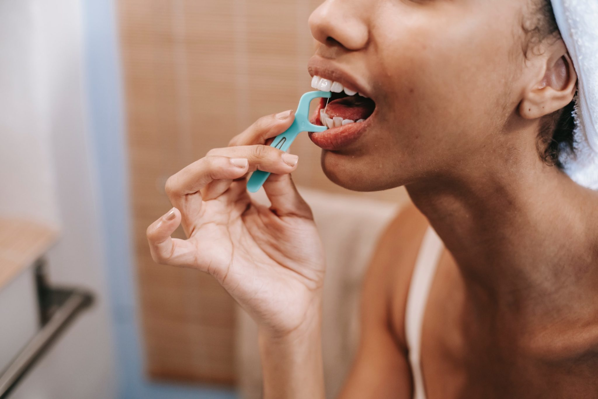 How to Floss Teeth Family Dentistry Definitive Dental