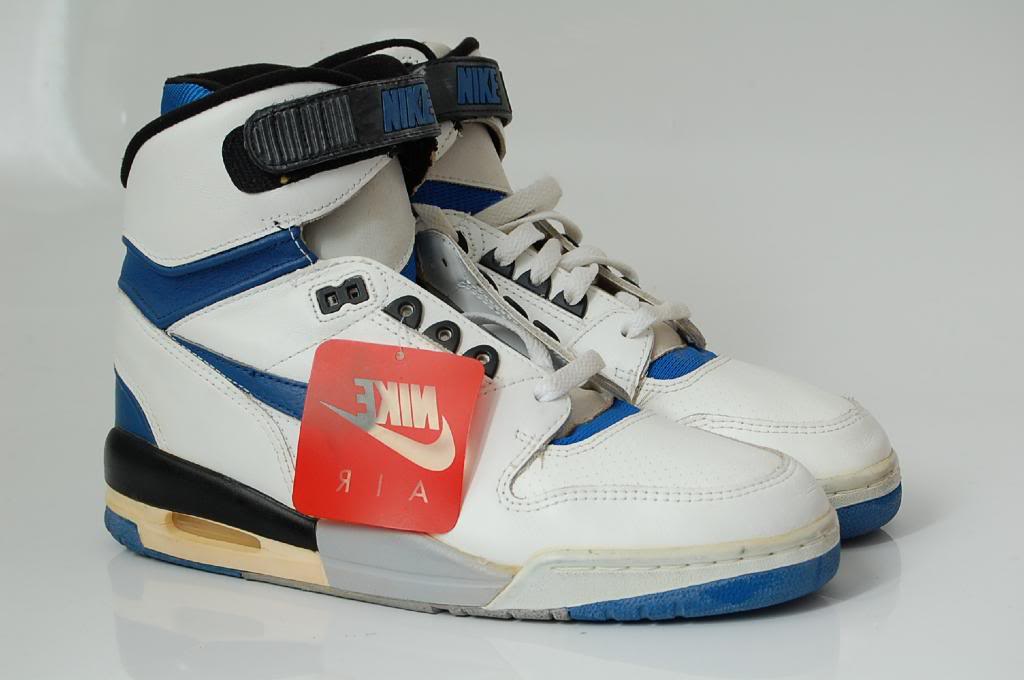 Vintage Nike Air Revolution (1988) Sneakers Shoes