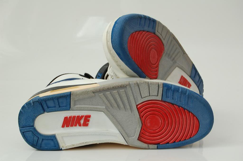 Vintage Nike Air Revolution (1988) Sneakers Shoes