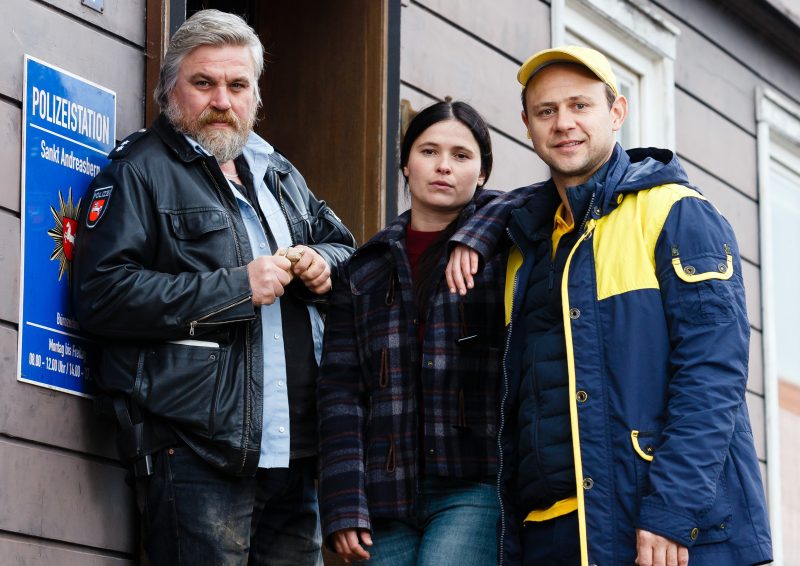 Алёша штадельман, моріц фюрманн, ганна фішер та ін. Harter Brocken Der Geheimcode Degeto Film Gmbh