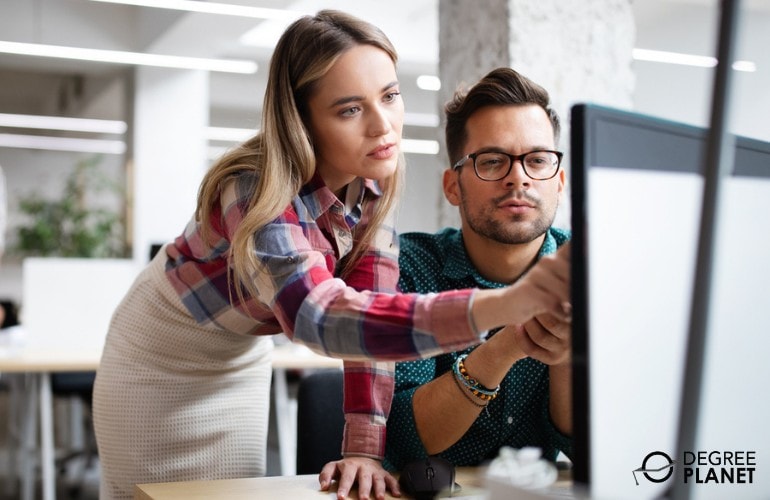 25 Best Online Associate Degrees in Software Engineering