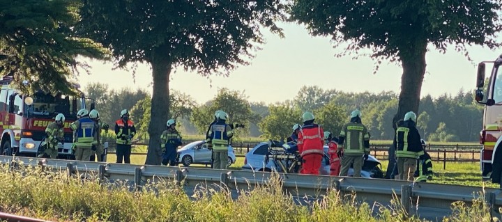 Schwerer Unfall nach missglücktem Überholmanöver Dein WAF Das