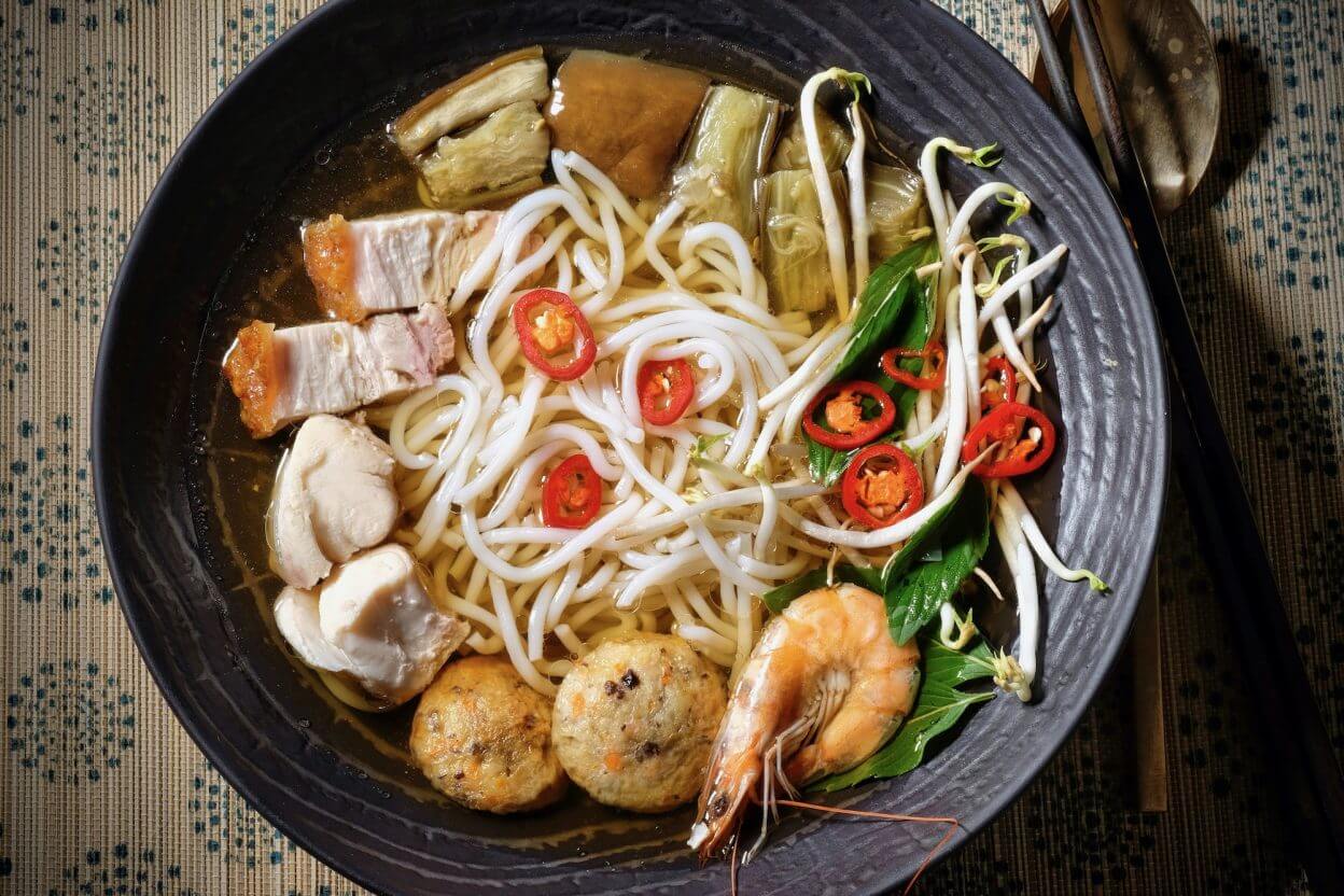 Fermented fish consommé (Bún mắm trong suốt) delectabilia