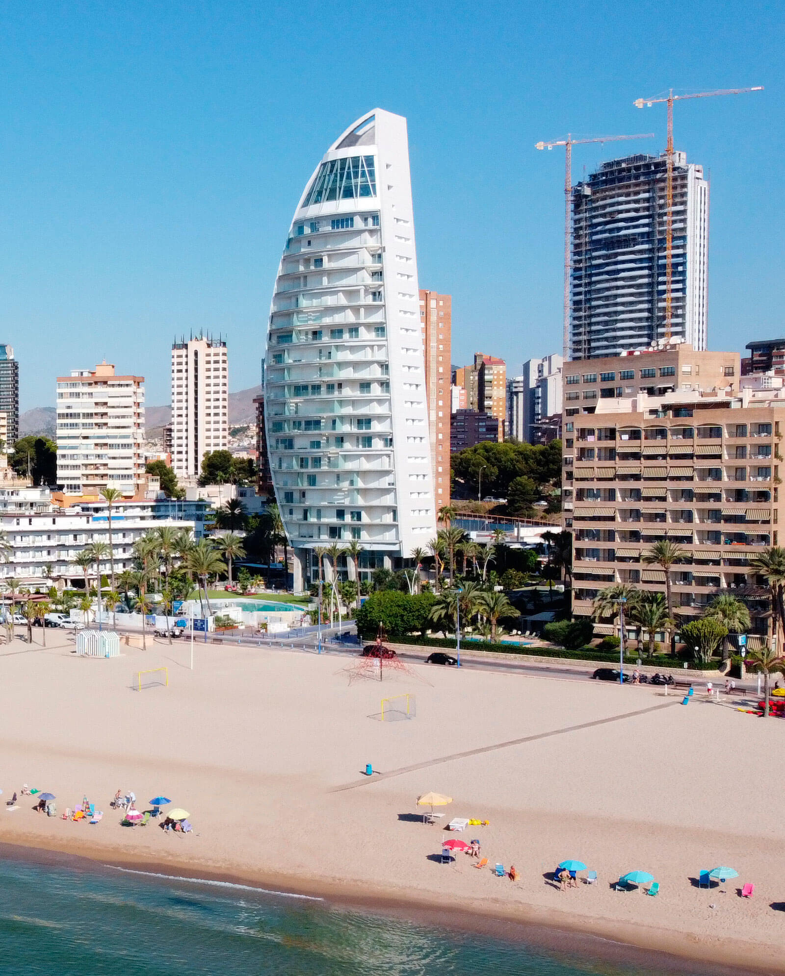 Delfin Tower Apartamentos en Benidorm en primera linea del lujo