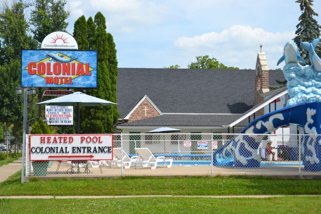 Colonial Motel Reviews & Info