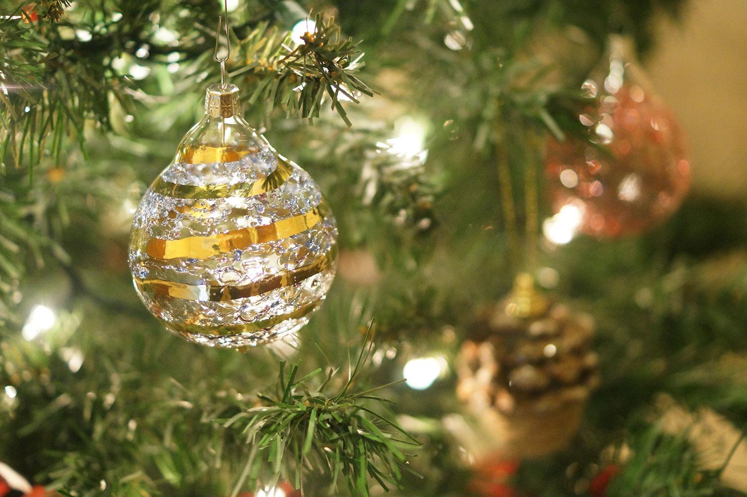 Colorobbia Liquid Gold 2gm Metal Embellishments Delphi Glass