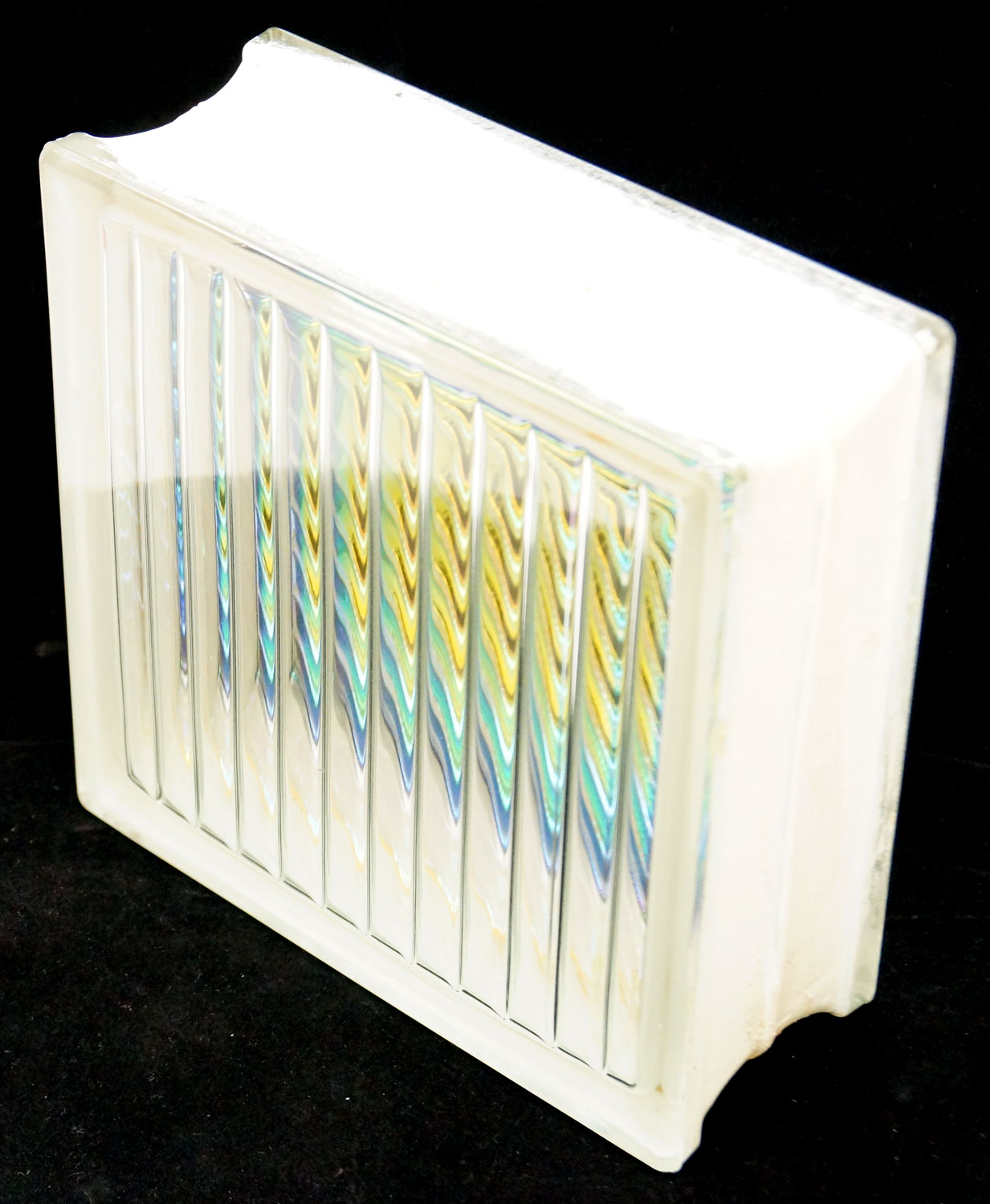 Parallel Dichroic Glass Block World