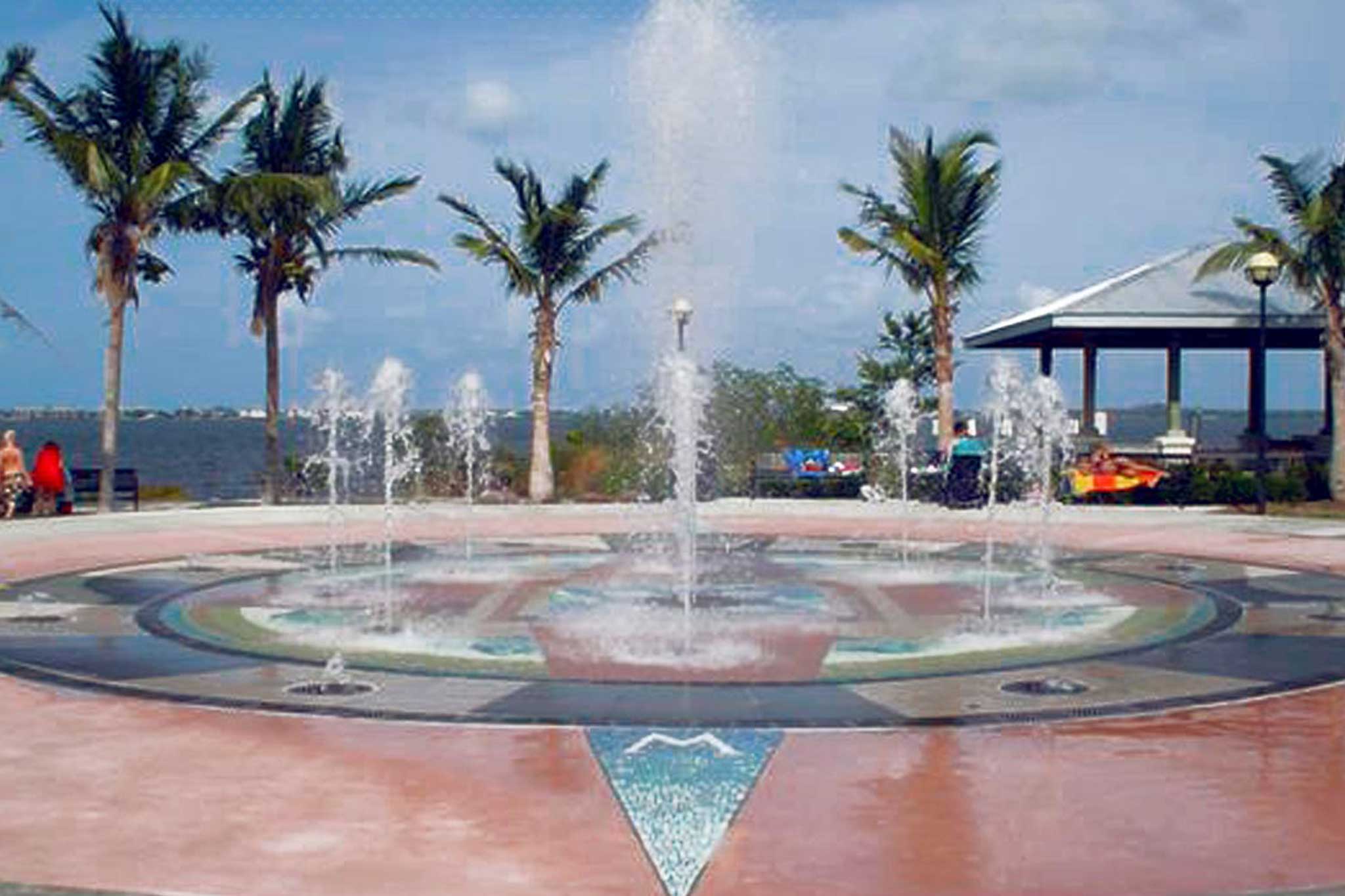 Indian Riverside Park Interactive Fountain Delta Fountains