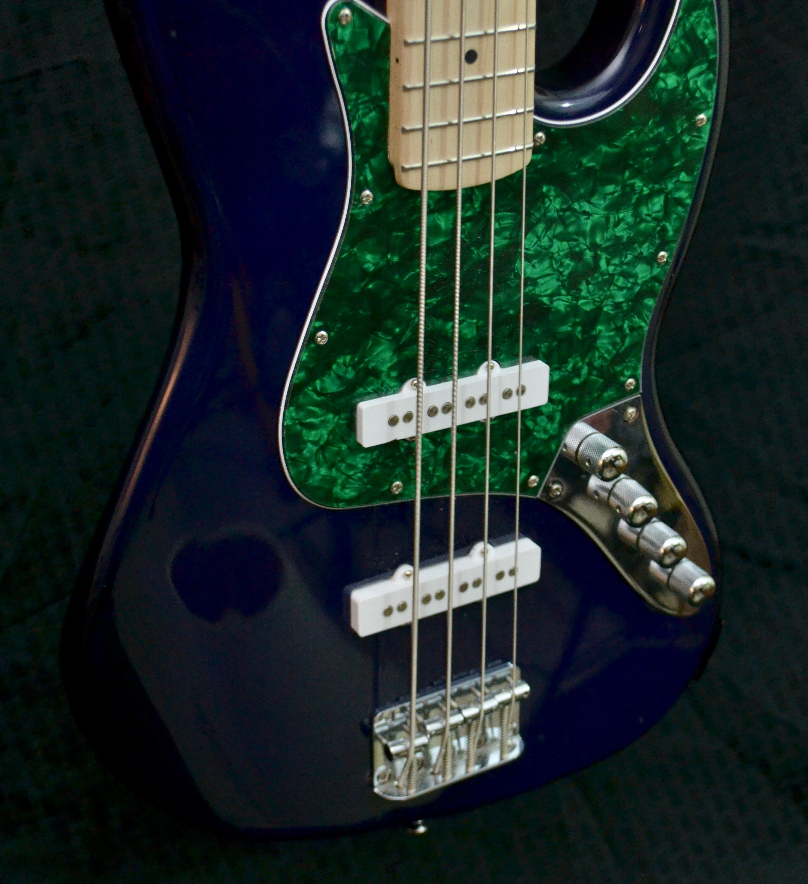 DeMars Guitars Introduces Woodstock Electric Guitars & Jay Bass DeMars Guitars