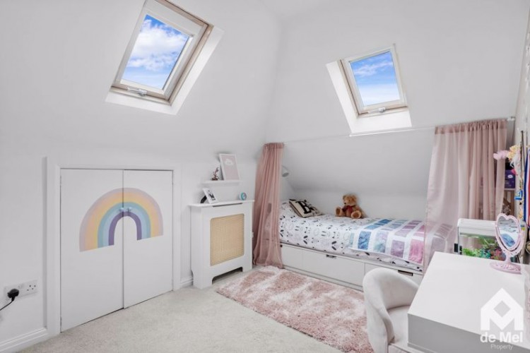 Two Hedges Road, Cleeve, 4 bedroom