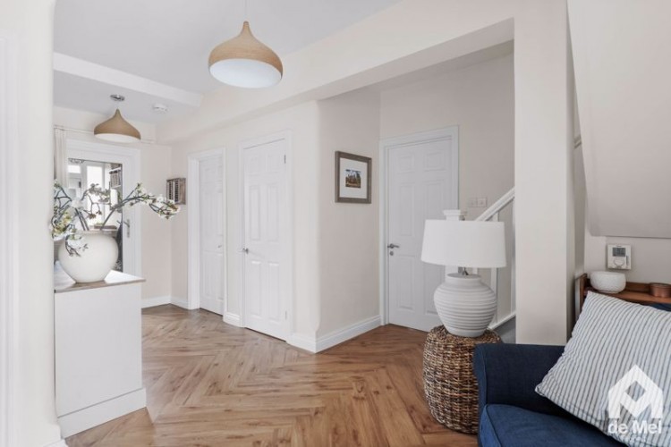 Two Hedges Road, Cleeve, 4 bedroom