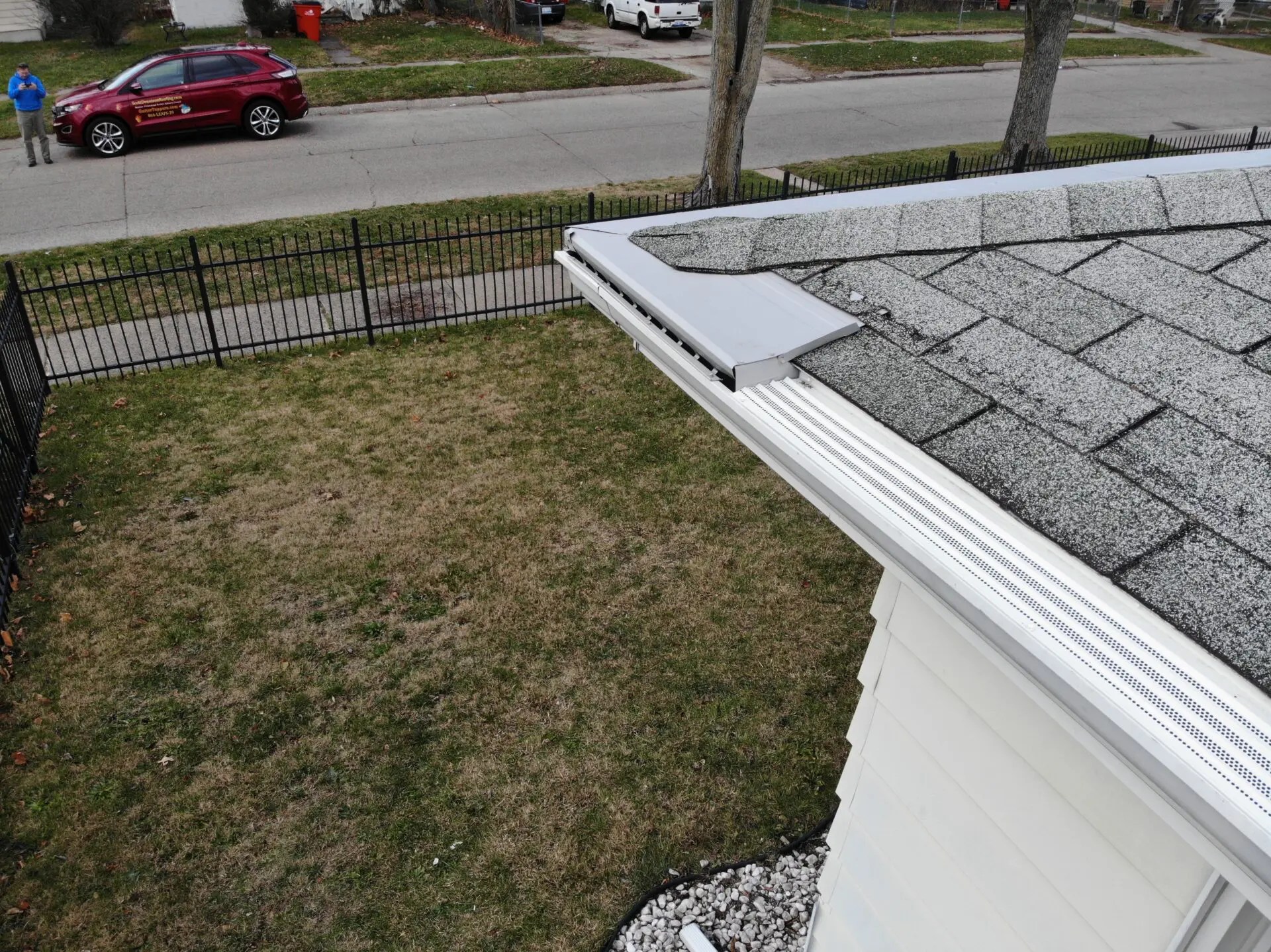 Benton Harbor Michigan Seamless Gutter, Gutter Topper & Solution Gutter