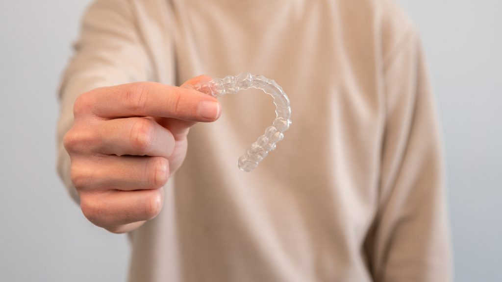How to Clean Invisalign Trays with Common Household Ingredients