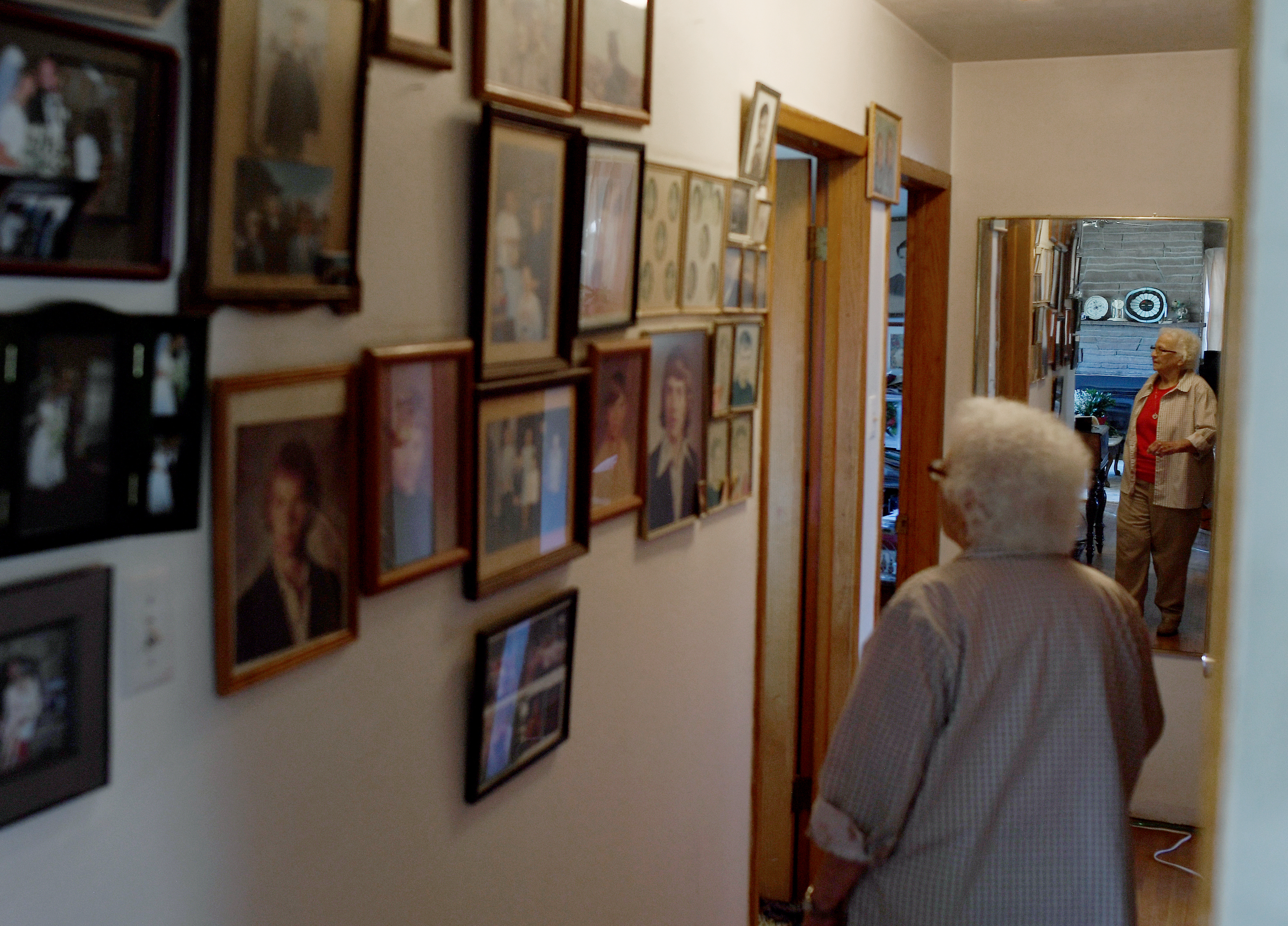 Zeta Graham keeps family photos in ...